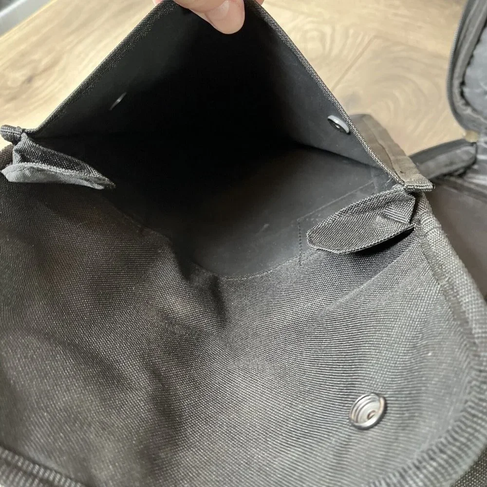 Solo Laptop Computer Bag Black Padded Multi Pocket 12x16x2 Handle or Shoulder - Picture 8 of 10